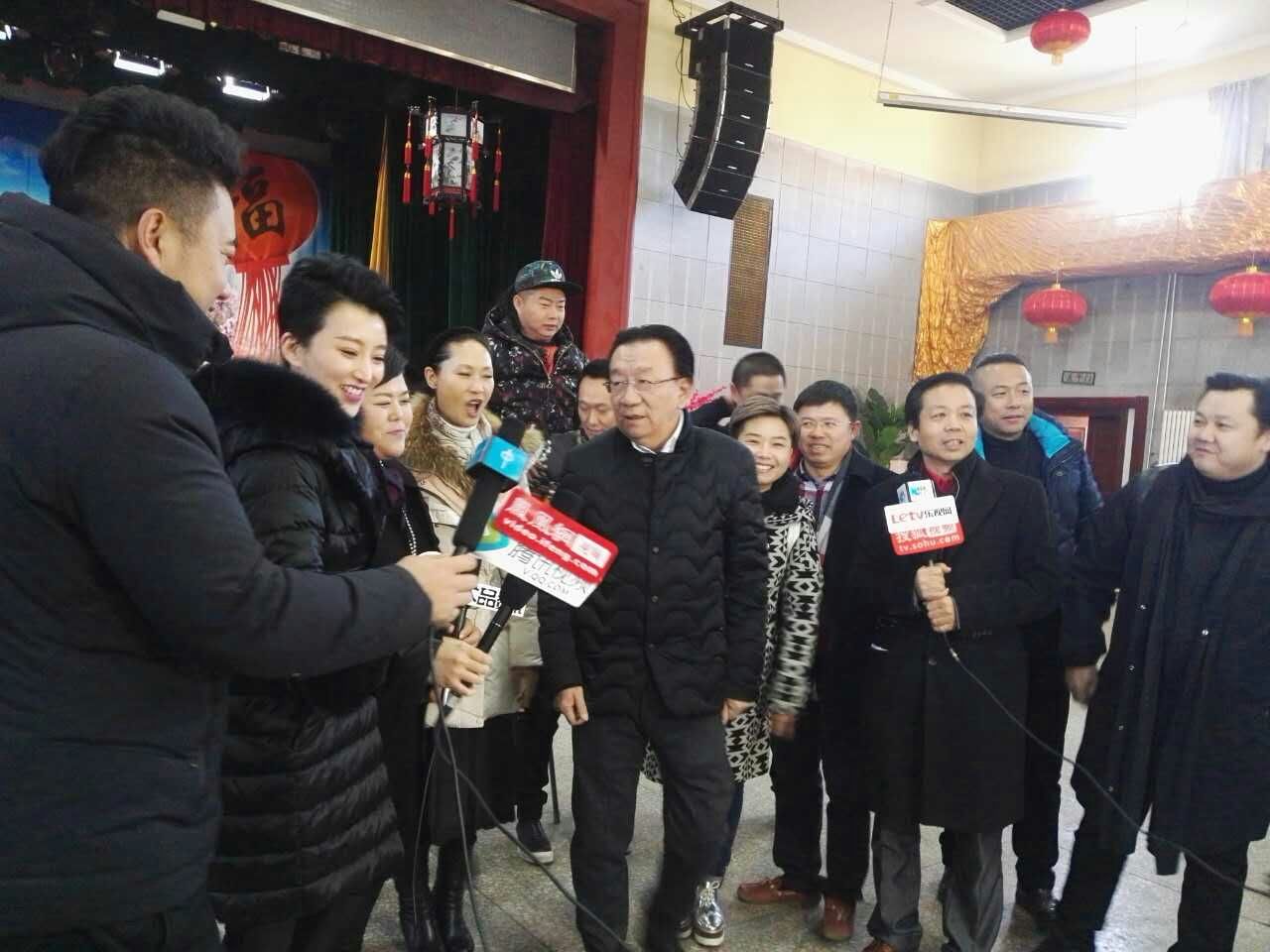 践行走乡村，下基层、文化兴村方针         